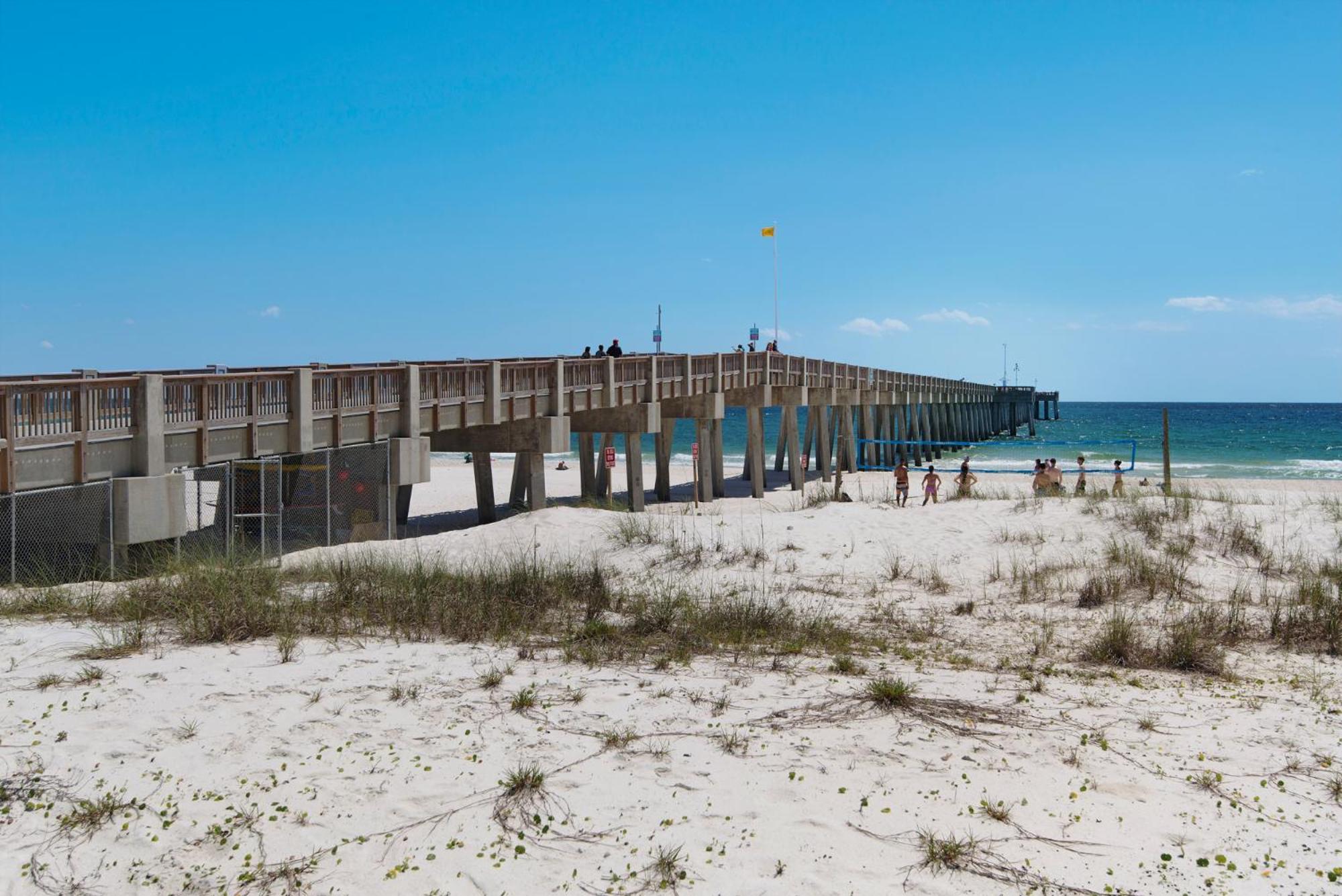 Holiday home Tidewater Escape: 1br/2ba Beachfront Condo, Sleeps 6, Gulf Views & Comfort! Panama City Beach