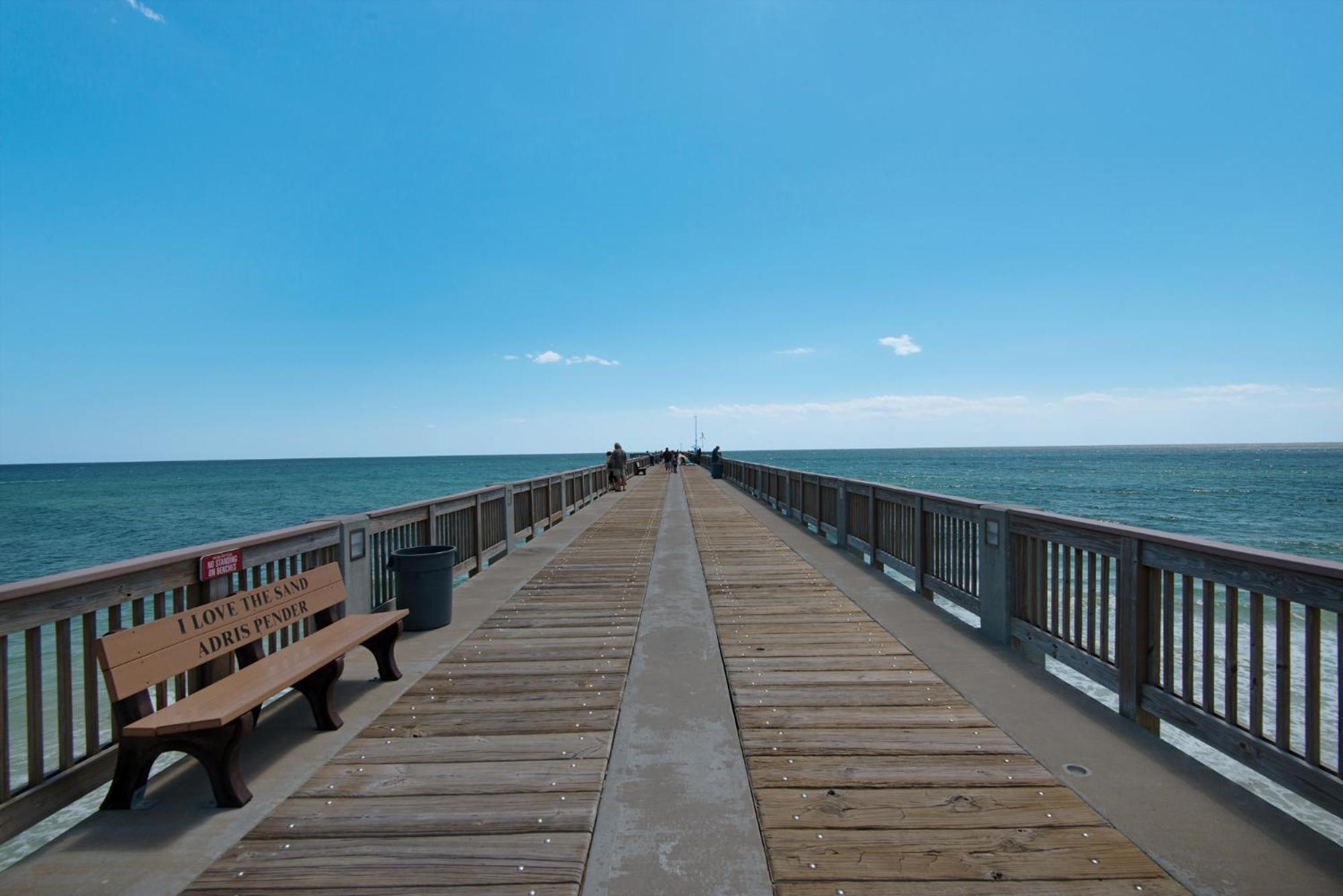Tidewater Escape: 1br/2ba Beachfront Condo, Sleeps 6, Gulf Views & Comfort! Holiday home Panama City Beach
