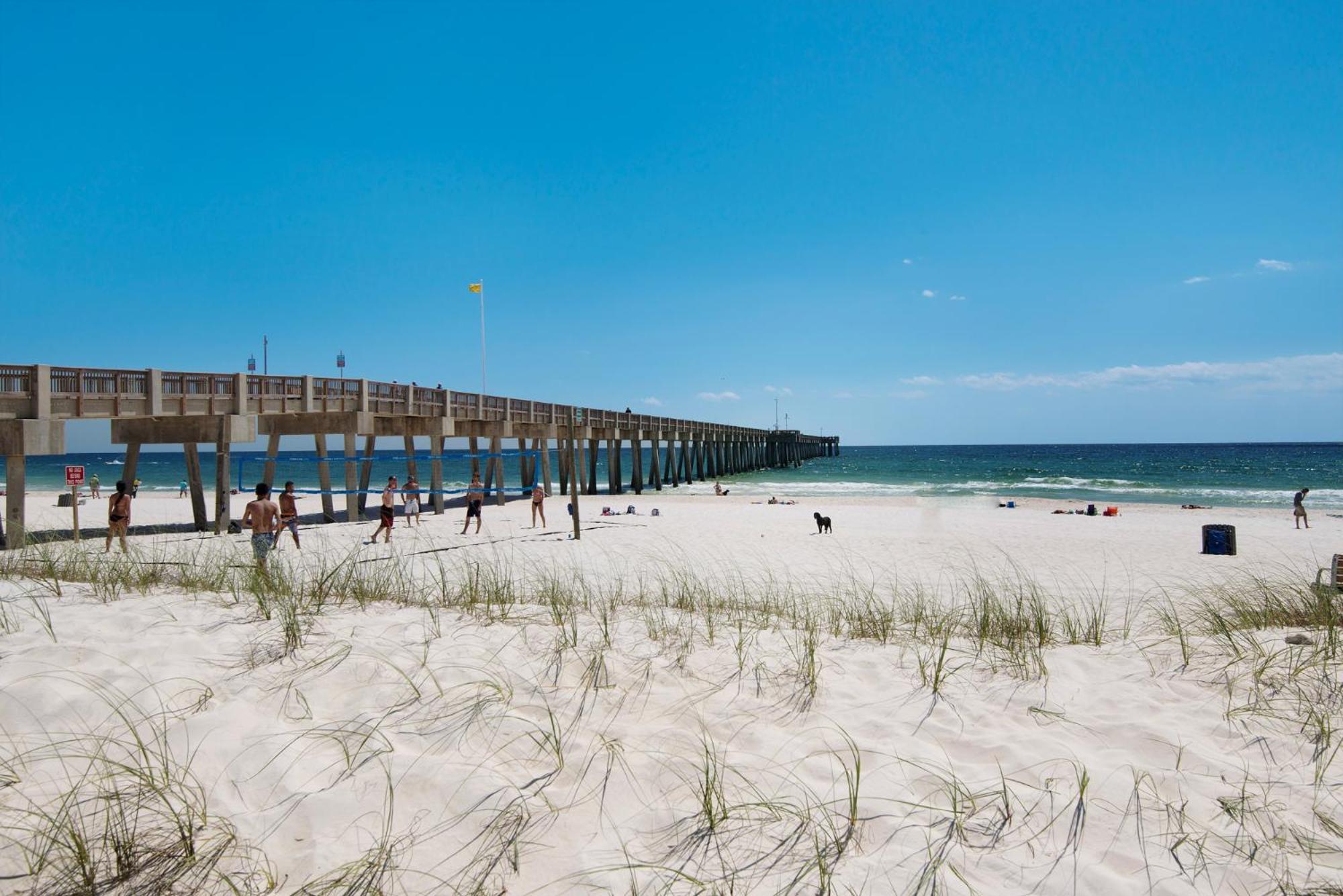 Holiday home Tidewater Escape: 1br/2ba Beachfront Condo, Sleeps 6, Gulf Views & Comfort! Panama City Beach