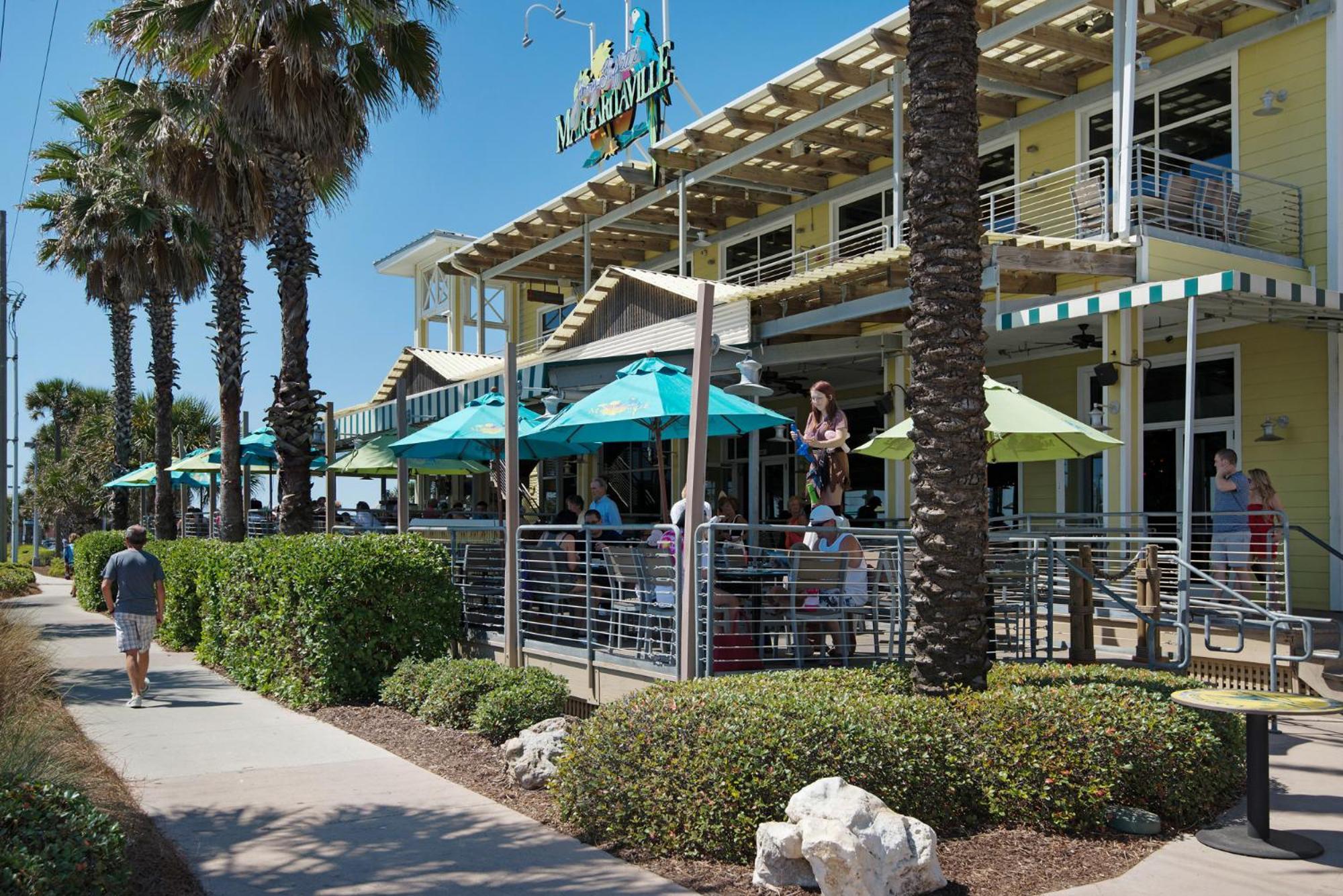 Tidewater Escape: 1br/2ba Beachfront Condo, Sleeps 6, Gulf Views & Comfort! * Panama City Beach